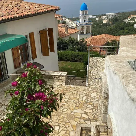 Karolas * Dhërmi